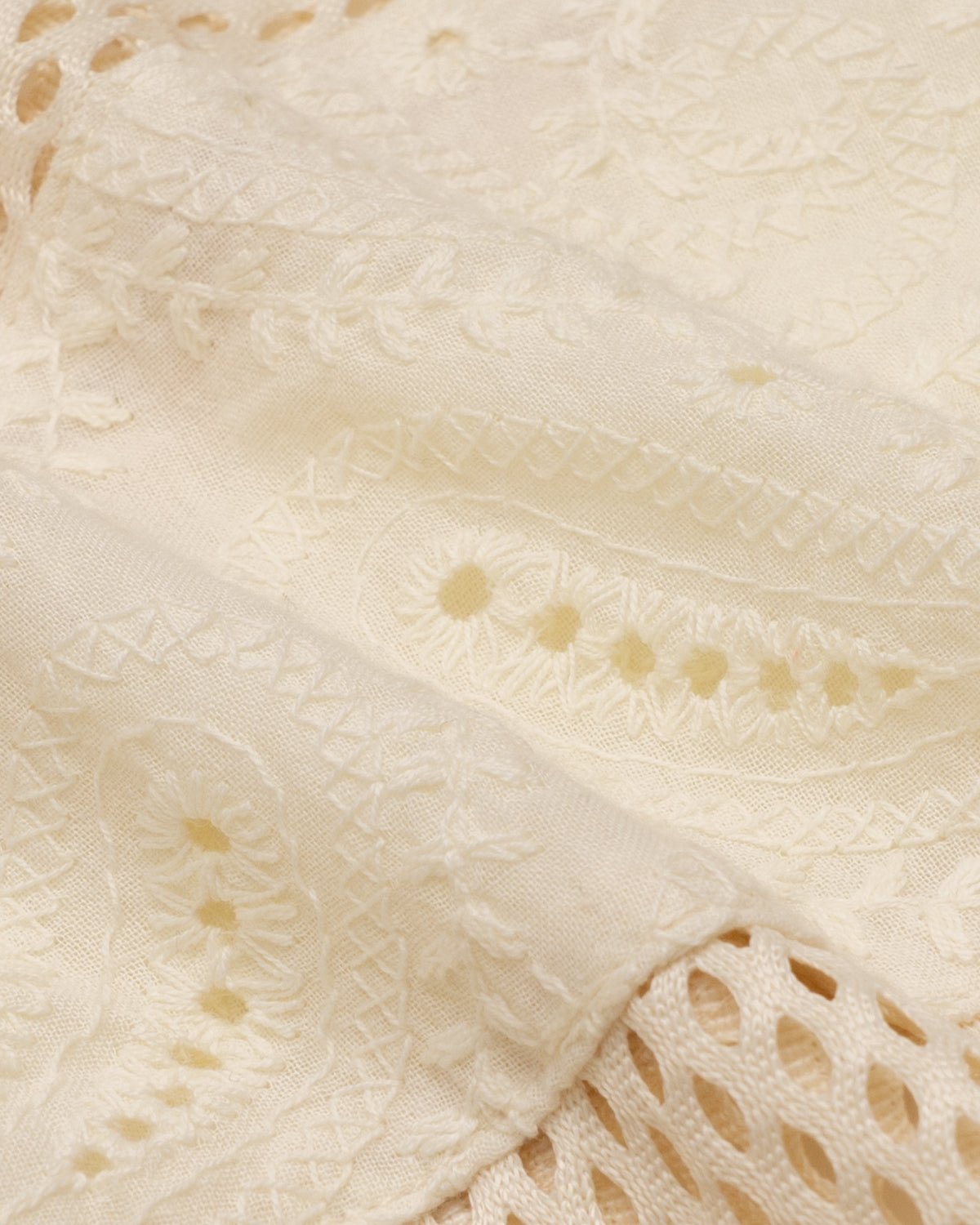 CREAM SB LX MESH TOP