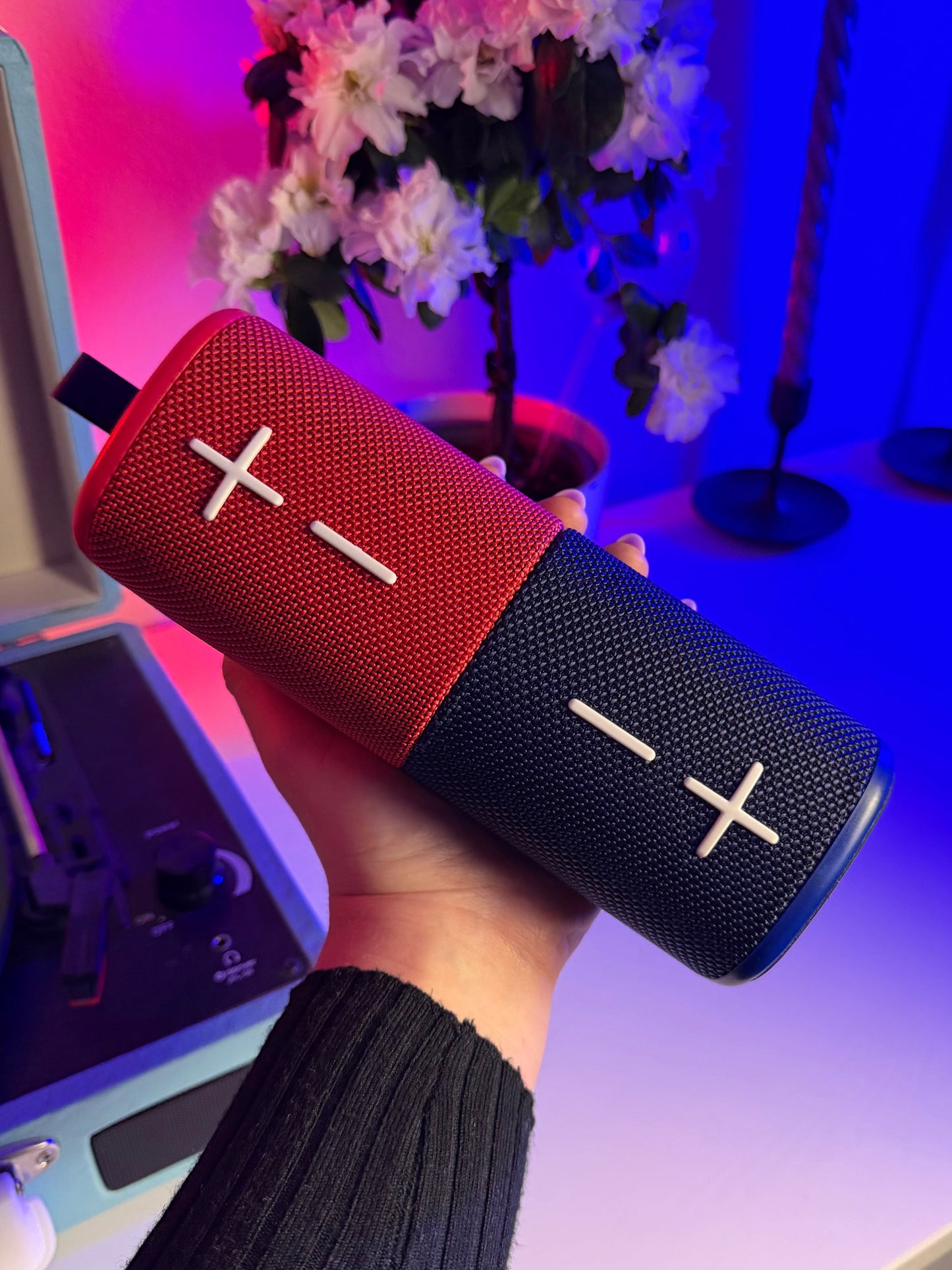 2-in-1 Magnetic Speaker